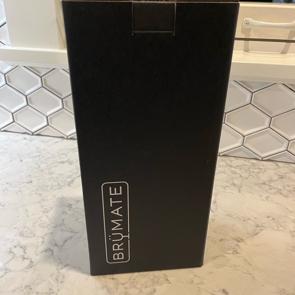 BrüMate Era 40 oz  Insulated Tumbler - Picture 7 of 11